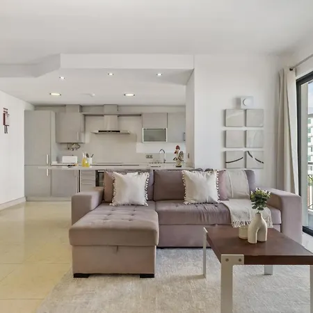 Forum Ocean View 5c By Homie דירה פונשל